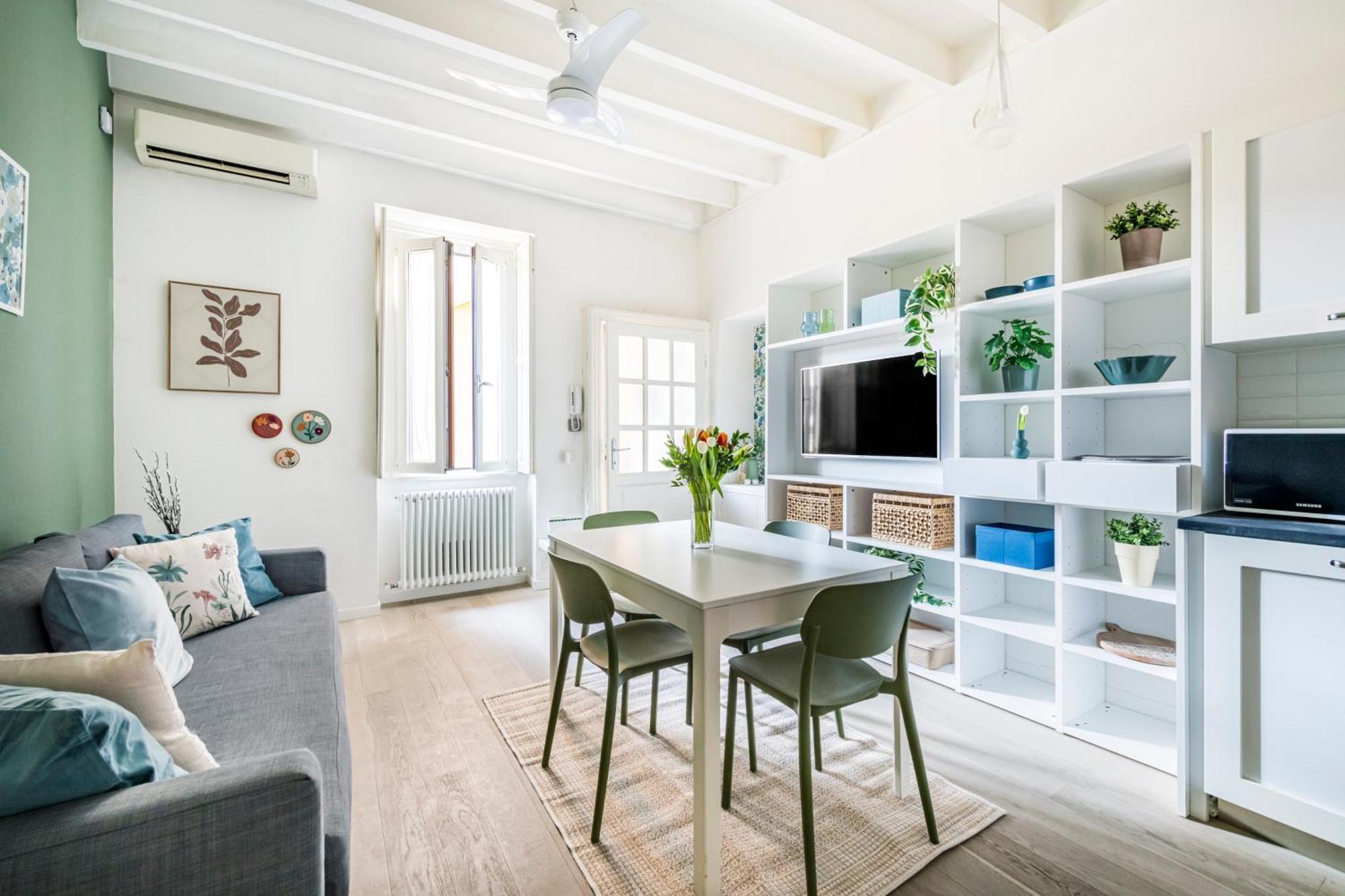Lovely Apartment On The Navigli River By Easylife มิลาน ภายนอก รูปภาพ