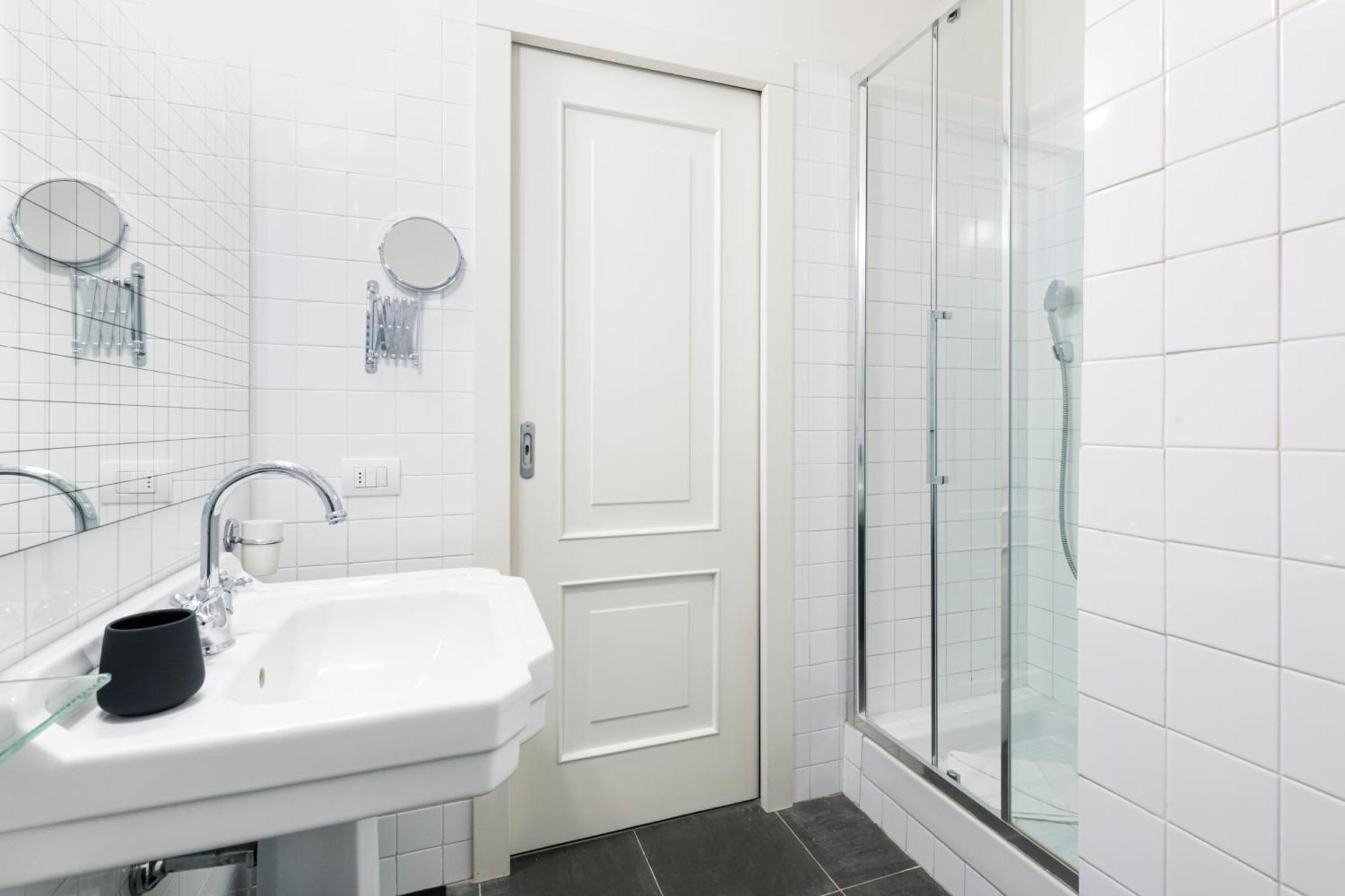 Lovely Apartment On The Navigli River By Easylife มิลาน ภายนอก รูปภาพ